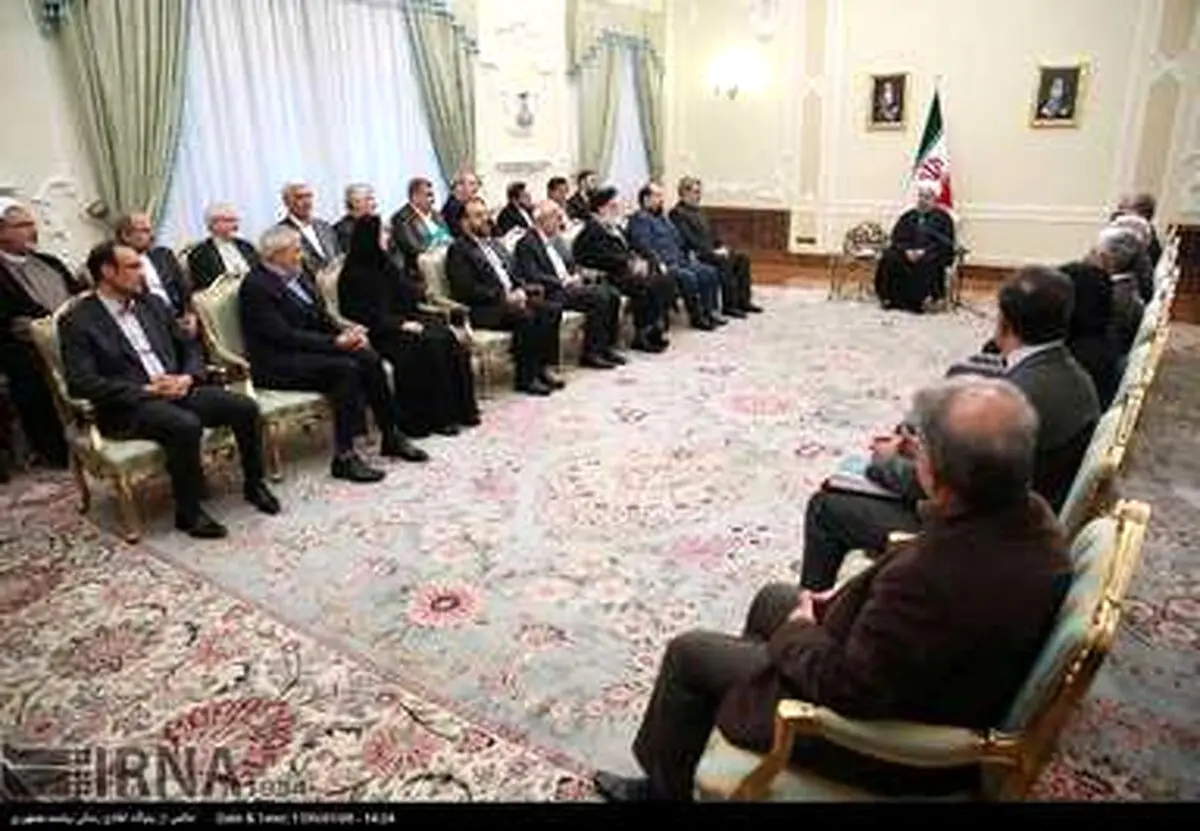 دیدار نوروزی روحانی با وزرا و مسئولین/تصاویر