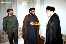 تصویری منتشر نشده از دیدار نصرالله با رهبر معظم انقلاب