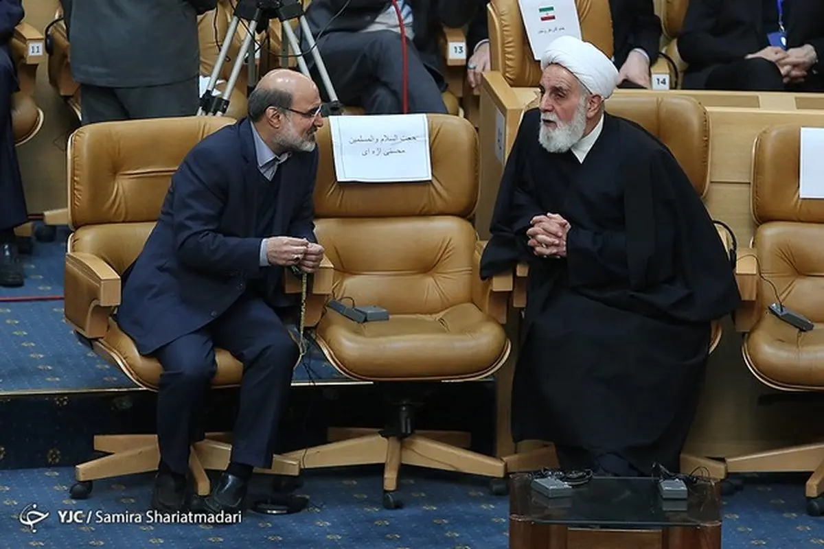 گفت و گوی ناطق نوری و رئیس صدا و سیما در کنفرانس انتفاضه/عکس