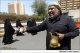 پیاده روی زائران به سوی حرم امام کاظم(ع)/ تصاویر