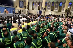 عکس / دیدار جمعی از کارگران با رهبر انقلاب