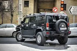 غول آمریکایی در خیابان های تهران!/ عکس