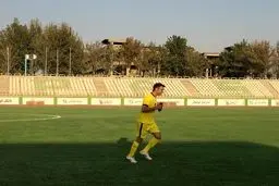 تصویری از عادل فردوسی پور در تمرین تیم ستارگان