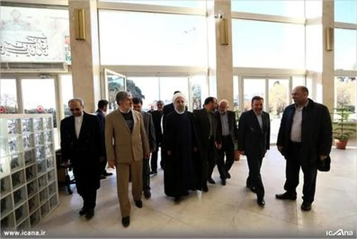 حواشی ورود روحانی به مجلس/تصاویر