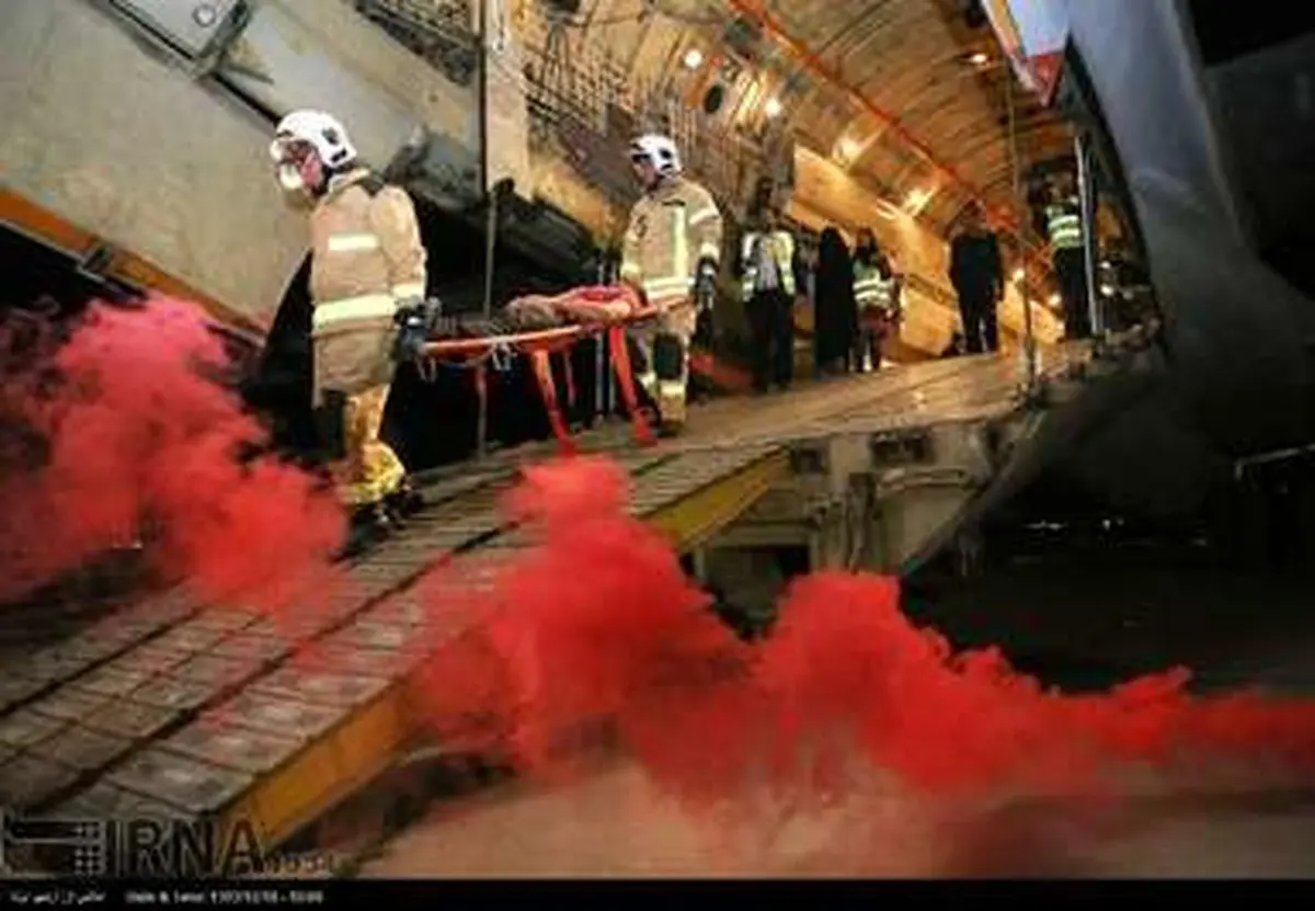 حاشیه های تصویری مانور طرح اضطرار فرود هواپیما در فرودگاه بین المللی شیراز