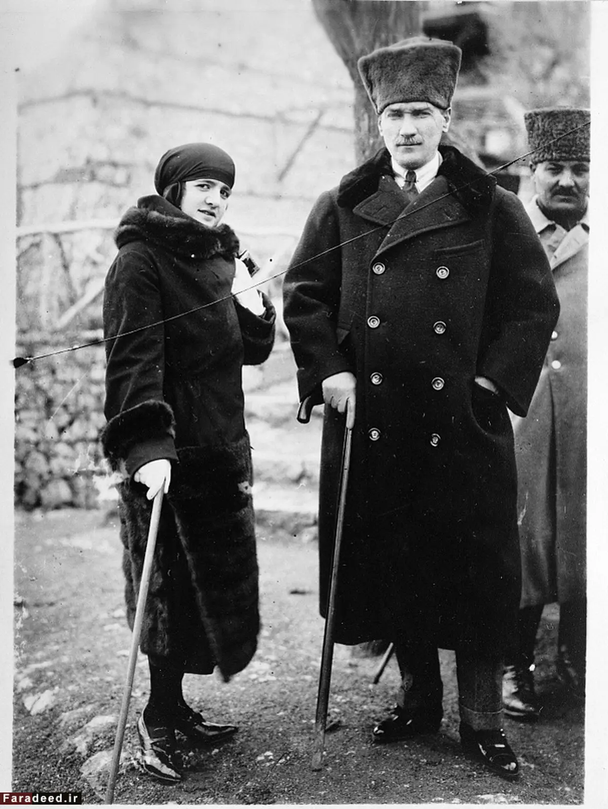 عکس/ همسر محجبه معمار کشف حجاب