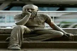 سنگ شدن یک مرد در برج میلاد!/تصاویر