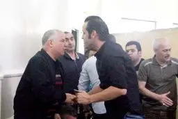 علی کریمی و علی پروین در مراسم ختم تدارکاتچی پرسپولیس/ عکس