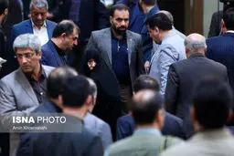 تصویری از حضور همسر آیت الله هاشمی در همایشی با حضور بیت امام