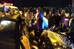 تصادف خونین تریلی با سمند در شیرگاه با ۵ کشته و زخمی+عکس