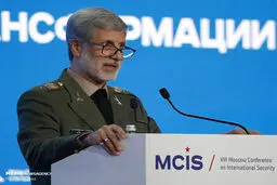 تصاویر: وزیر دفاع ایران در کنفرانس امنیتی مسکو