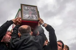 تصاویر / تشییع پیکر مادر شهیدان داداشی