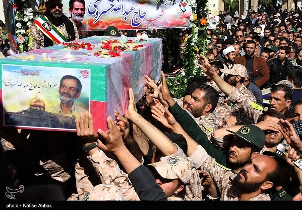 تشییع پیکر پاک شهید مدافع حرم سردار حاج عبدالله خسروی/ تصاویر