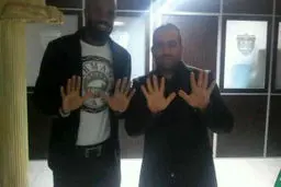 کری خوانی مهاجم برزیلی برای استقلالی‌ها + عکس