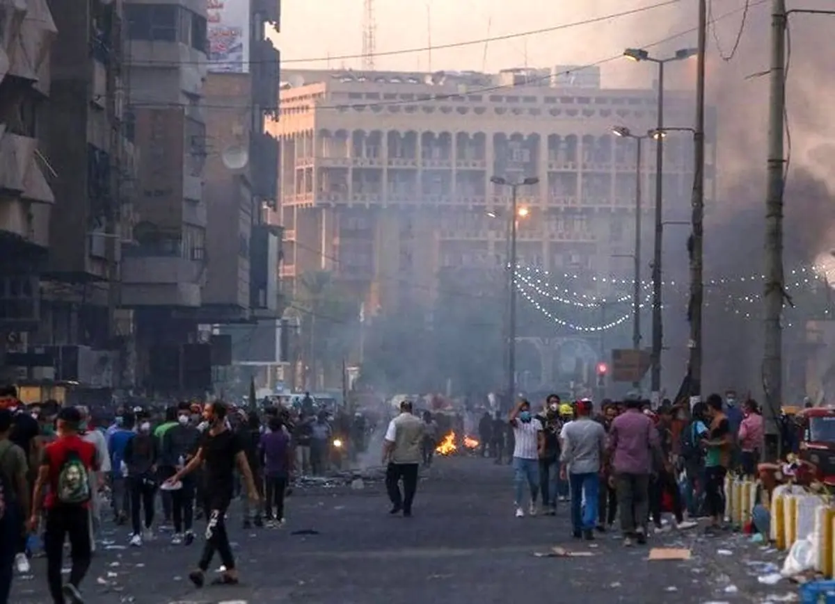 انفجار بمب در میدان التحریر بغداد طی تظاهرات "جمعه پایداری" + عکس