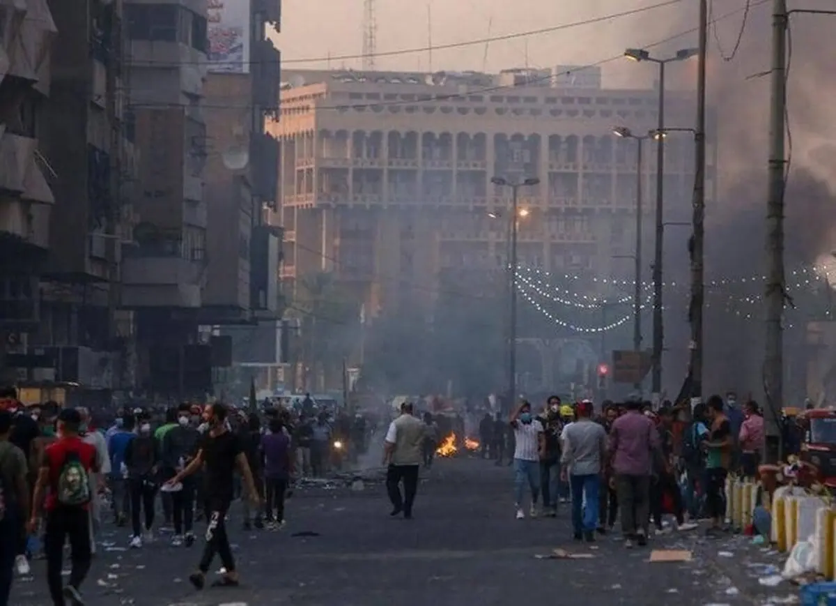 انفجار بمب در میدان التحریر بغداد طی تظاهرات "جمعه پایداری" + عکس
