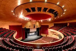 برای برگزاری یک همایش موفق به چه تجهیزاتی نیاز داریم؟