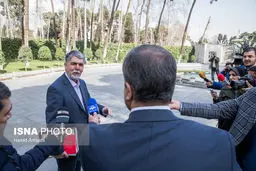 حواشی جلسه هیات و حیاط دولت با حضور وزرا در بین خبرنگاران/تصاویر