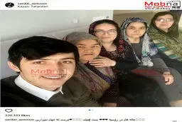 سلفی سردار آزمون به همراه خاله هایش در روسیه/ عکس