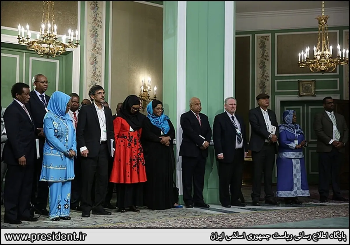 هیات همراه رئیس جمهور آفریقای جنوبی در یک قاب/ عکس