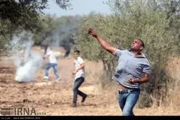 حمله نظامیان صهیونیست به تظاهر کنندگان فلسطینی/تصاویر