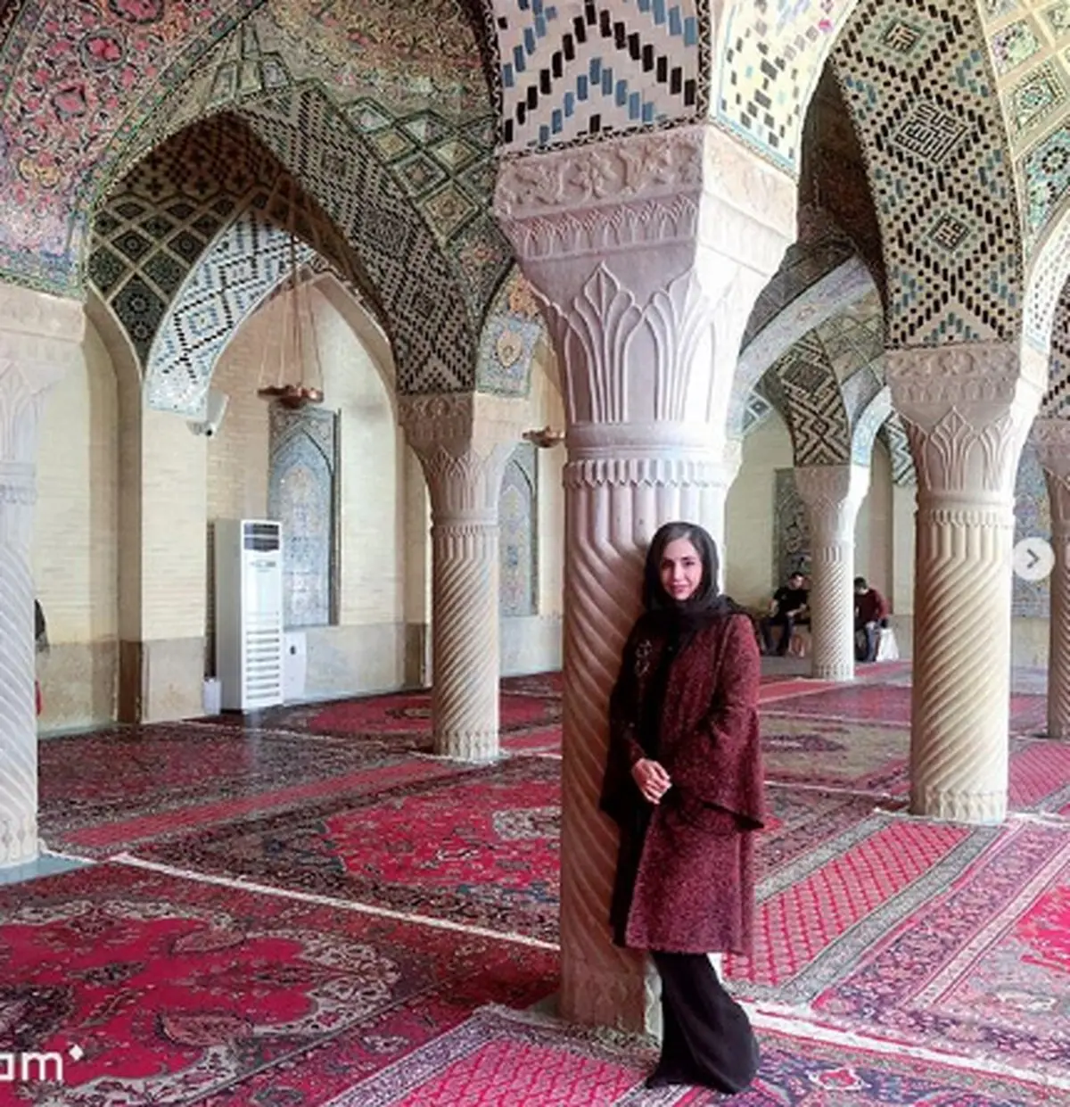 عکس خاص شبنم قلیخانی در مسجد وکیل شیراز