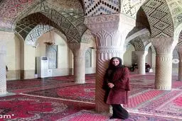 عکس خاص شبنم قلیخانی در مسجد وکیل شیراز