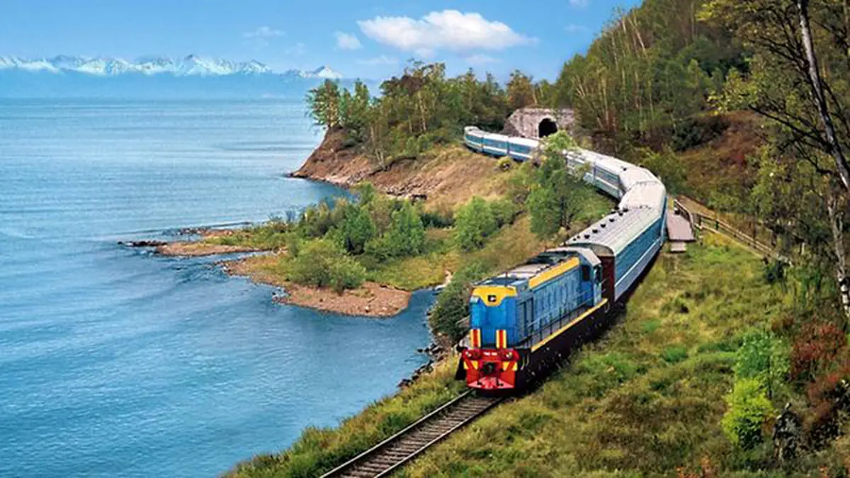 قطار پولدارها در راه تهران/ تصاویر