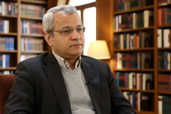 شکل‌گیری طیف میانه از لاریجانی تا بهزاد نبوی