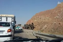 تصادف تریلی حامل بار شیشه با پژو/ عکس