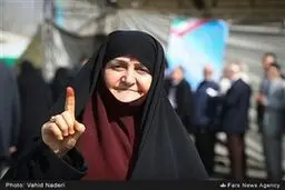 تصاویری از اخذ رای در حاشیه نماز جمعه تهران
