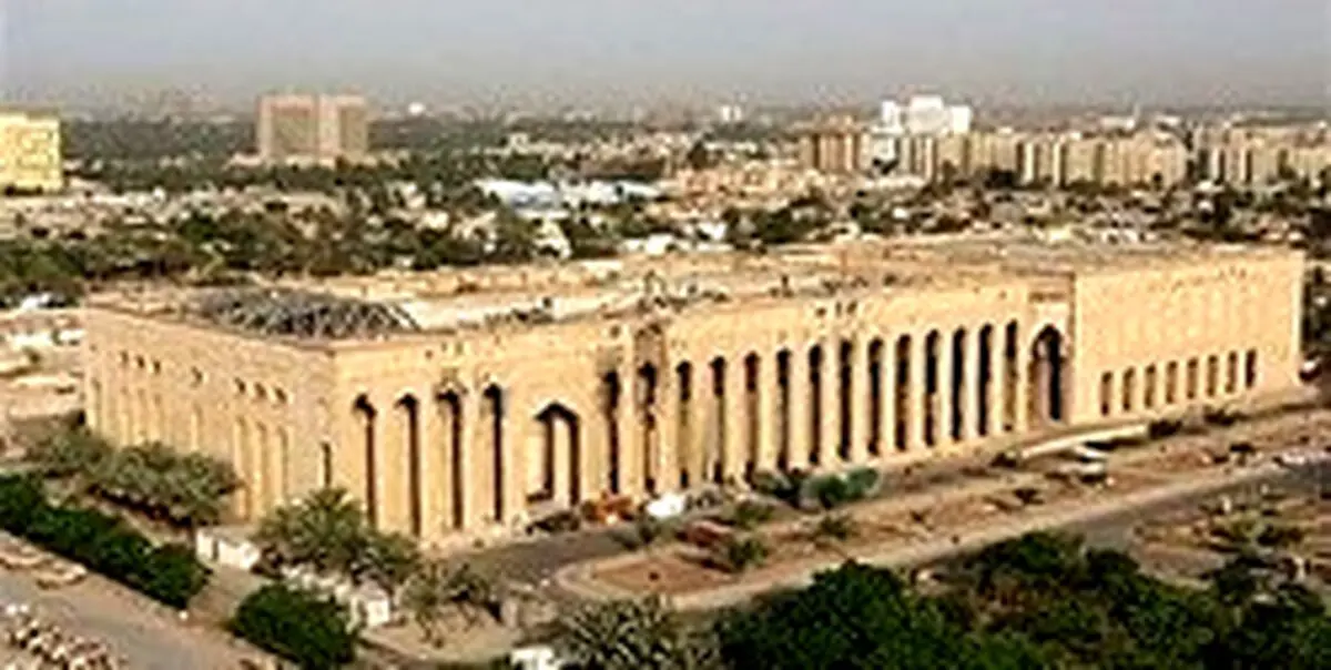 ناآرامی در مقابل سفارت آمریکا در بغداد / حمله معترضان به ساختمان سفارت + جزئیات