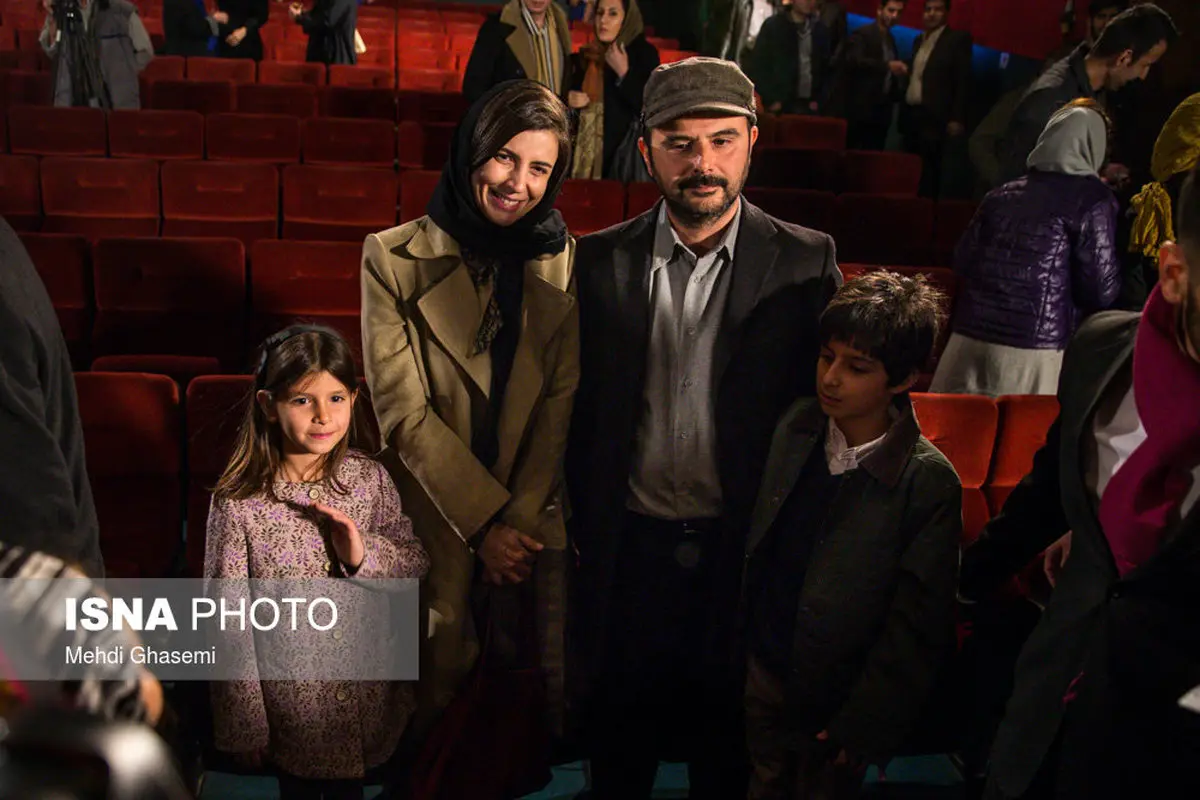 لیلا حاتمی و فرزندانش در مراسم رونمایی از پوستر جشنواره فیلم فجر/عکس