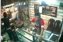 جزئیات عملیات دستگیری سارقان مسلح طلافروشی های جنوب تهران+ عکس سرقت و عملیات دستگیری