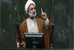 ذوالنور: روحانی مانند بنی صدر است