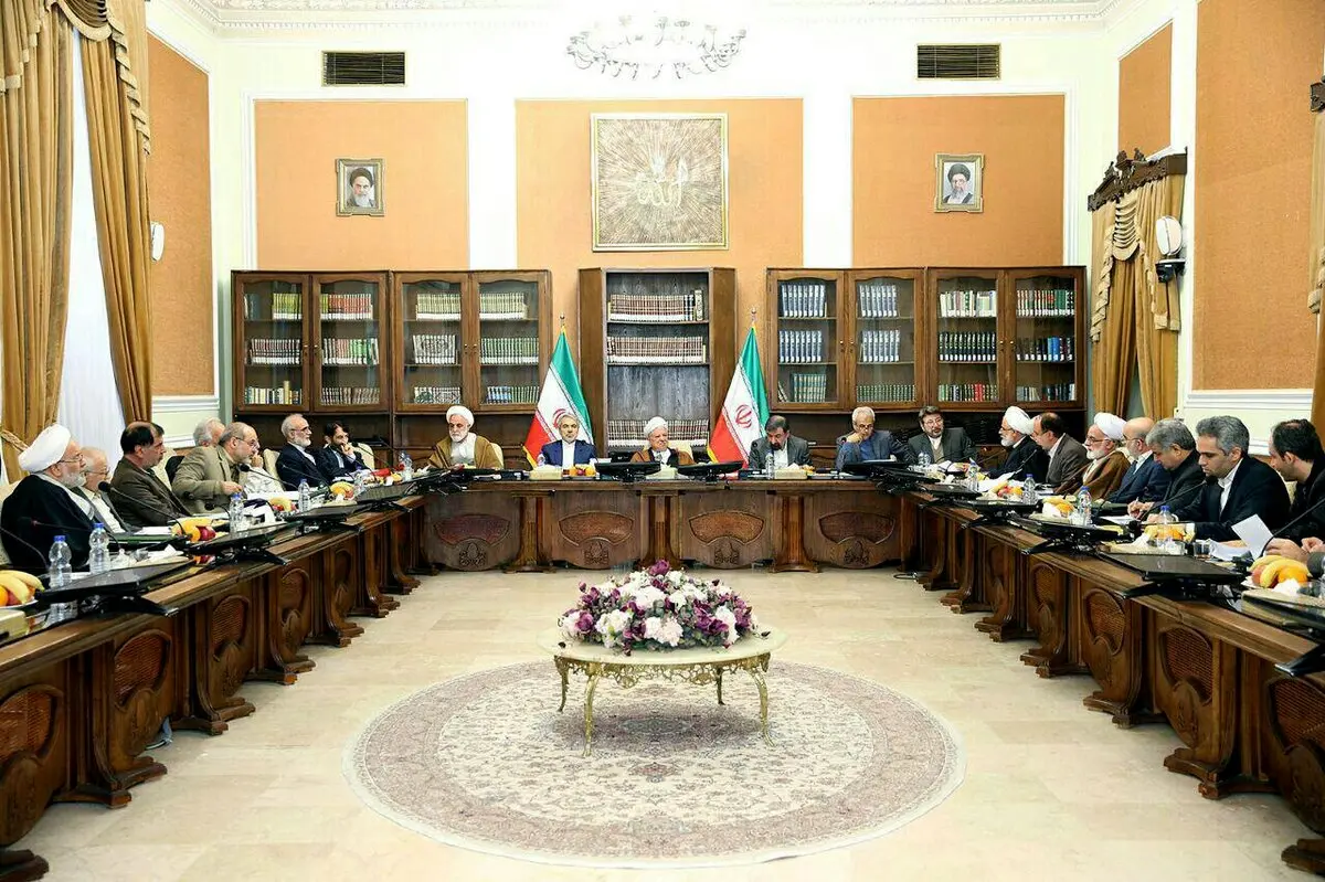 آخرین جلسه مجمع تشخیص مصلحت نظام به ریاست آیت‌الله هاشمی رفسنجانی/عکس