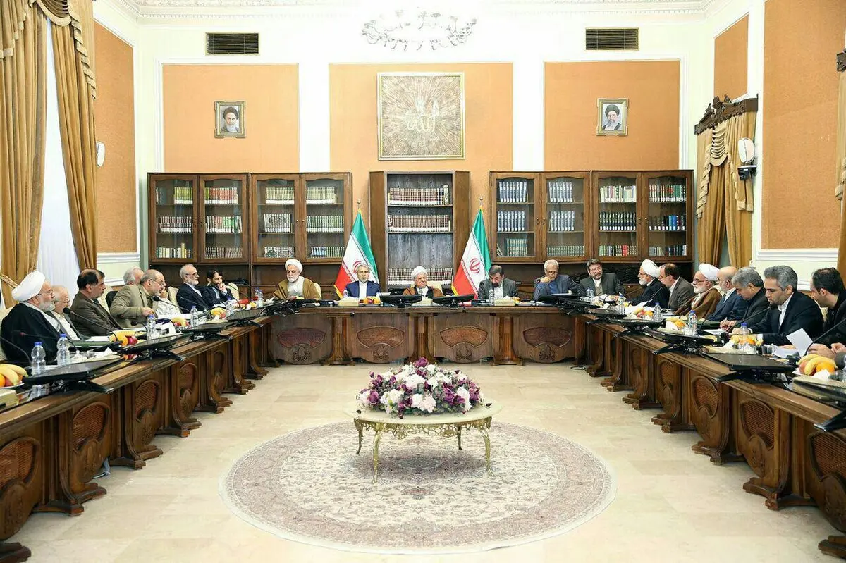 آخرین جلسه مجمع تشخیص مصلحت نظام به ریاست آیت‌الله هاشمی رفسنجانی/عکس