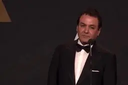 فیروز نادری: از برجام حمایت کرده ام / ایرانی بودن بخشی از تاریخ من است