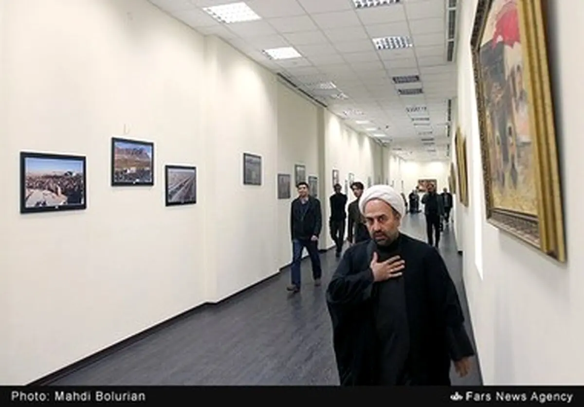 آیین رونمایی از کتاب لبیک یا حسین /گزارش تصویری