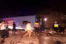 تصویری دردناک از واژگونی اتوبوس در محور سوادکوه