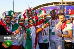 ورزشگاه کازان آرنا در تسخیر هواداران ایرانی/تصاویر