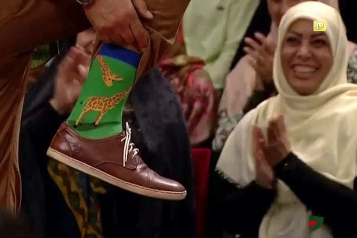 تصویری از جوراب‌های رامبد جوان