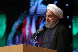 روحانی: سازنده موشک ها دولت و وزارت دفاع است، پولش را هم بخش اقتصادی کشور داده / نباید ازعده‌ قلیلی که به ناحق بلندگوهای بزرگ در اختیار دارند، بترسیم/ به ظریف در مراسم 22 بهمن و رسانه هایشان توهین کردند/ به خاطر شعارهای این عده محدود کارمان را متوقف نمی ک
