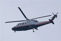 فرود هلی‌کوپتر اختصاصی فرگوسن در هوئیش پارک+تصاویر