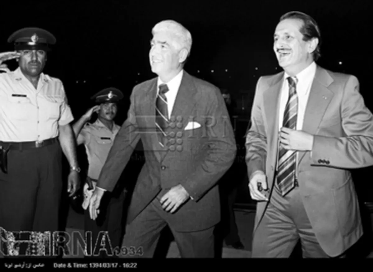 ورود آخرین سفیر امریکا به تهران - سال 56/تصاویر