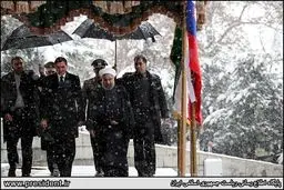 حواشی استقبال روحانی از همتای اروپایی اش در برف/تصاویر