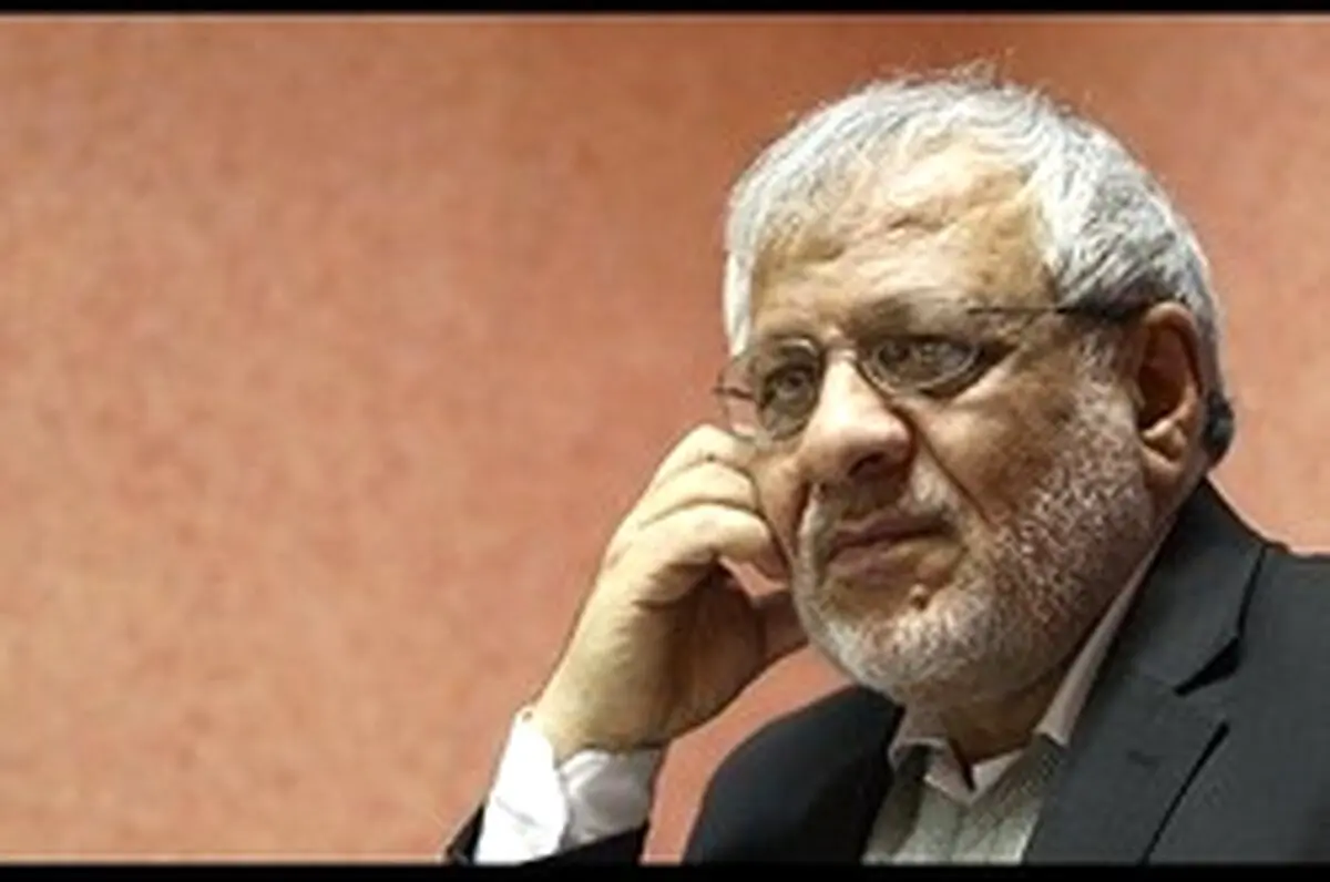 انتقاد بادامچیان به مذاکره ظریف با یک سناتور آمریکایی