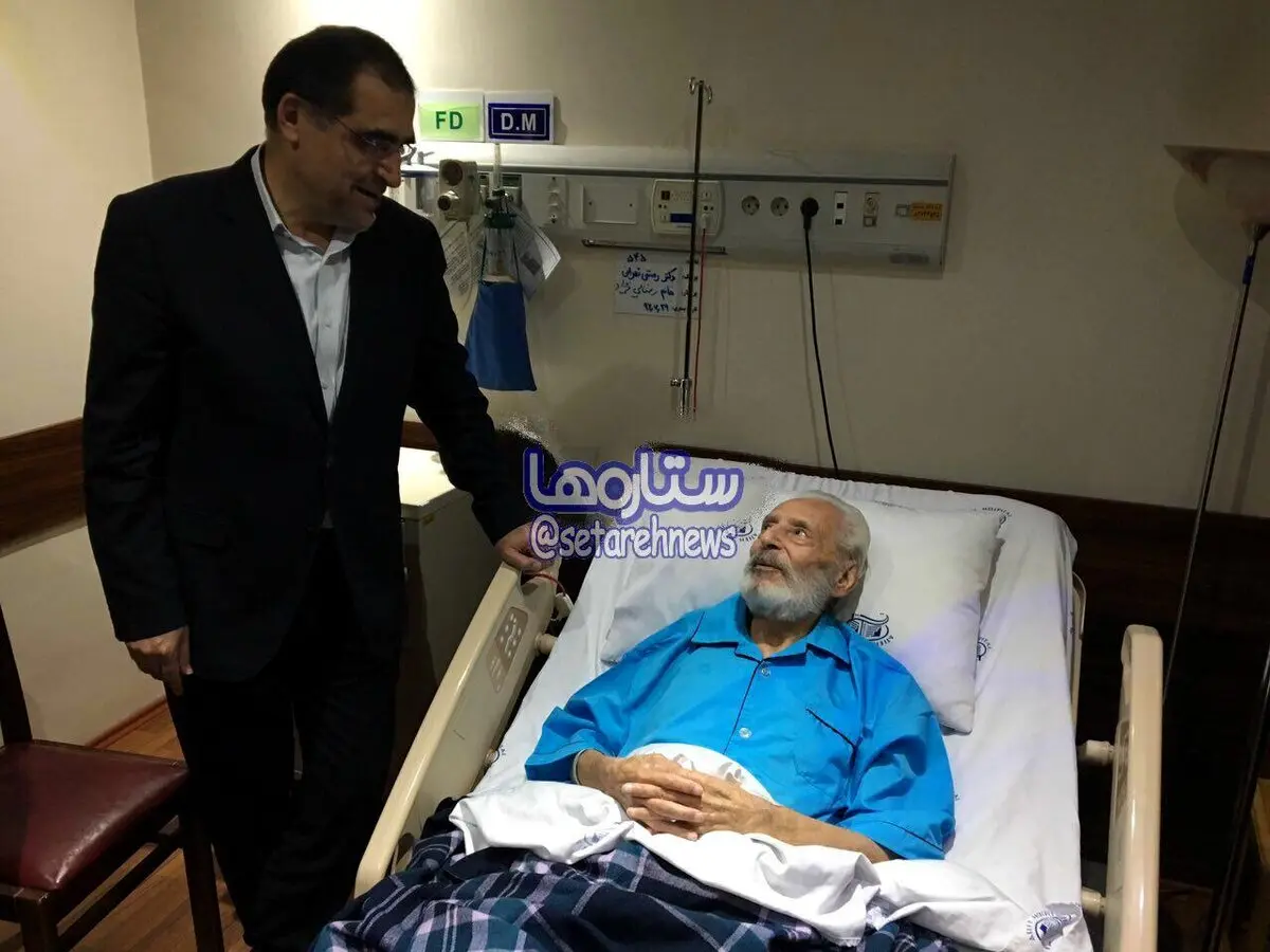 عیادت وزیر بهداشت از جمشید مشایخی/عکس