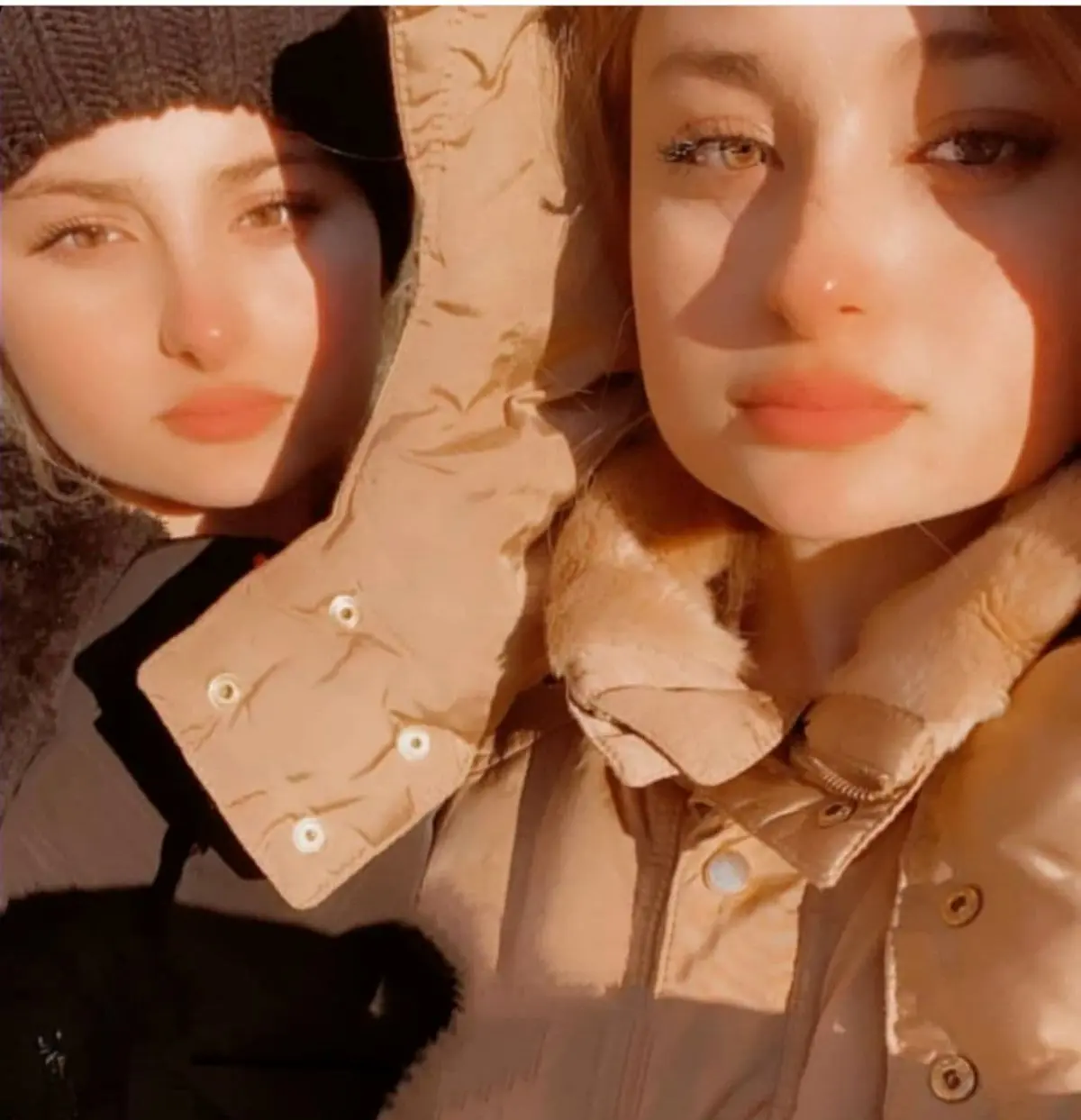 عکس جذاب سارا و نیکا در سوئد