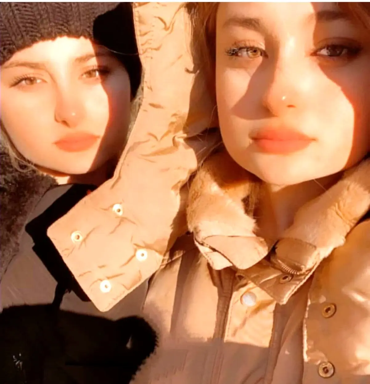عکس جذاب سارا و نیکا در سوئد